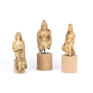 Three Tanagra style female figures Magna ... 