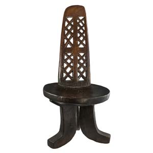 Ancient dark-wood chair with tripartite foot ... 