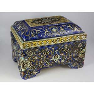 Ceramic casket decorated with ... 