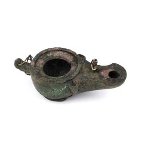 Roman bronze lamp 1st centuruy AD; length cm ... 