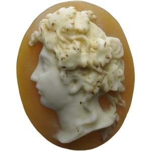 Shell cameo. Head of Bacchante, in ... 