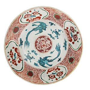 A LARGE LATE MING DYNASTY SWATOW ... 