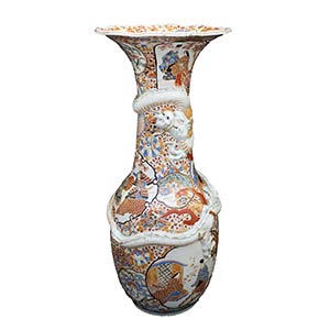A LARGE MEIJI PERIOD POLYCHROME BALUSTER ... 