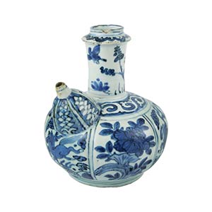 A LATE MING DYNASTY ‘KRAAK’ BLUE AND ... 