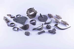 Group of 20 Bronze and Lead Objects, ... 