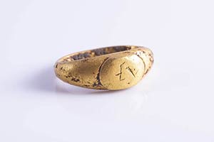 Roman Gold Ring, c. 1st century BC-1st ... 