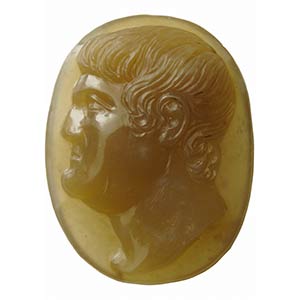 Post Classical agate cameo in brown agate. ... 