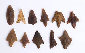 Group of eleven flint small arrowheads ... 