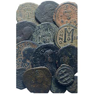 Lot of 14 Byzantine Æ coins, to be catalog. ... 