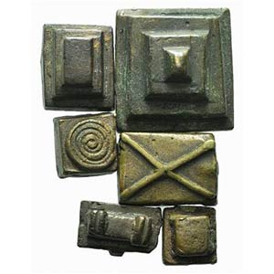 Lot of 6 Æ Weights, to be catalog. Lot sold ... 