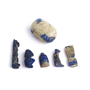 Gruppo di amuleti in lapislazzuli  Egitto, ... 