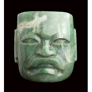 A GREEN JADE MASK Olmec style  16,7 cm high  ... 