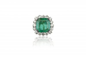 Gold emerald ring   White gold ring with an ... 