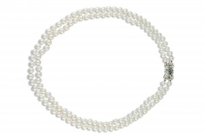 Cultured pearls necklace  2 cultured pearls ... 