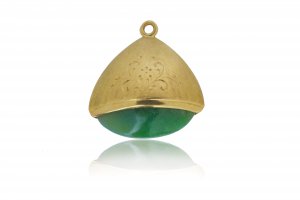 Gold jade pendant  Yellow gold pendant with ... 