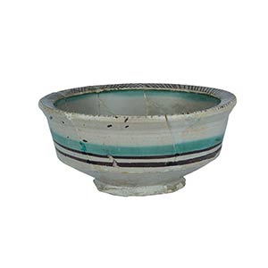 Bowl  Archaic majolica bowl, with ... 