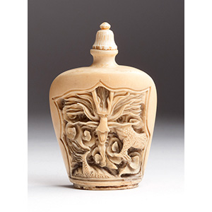 Carved dragon, Ivory snuff bottle; XX ... 