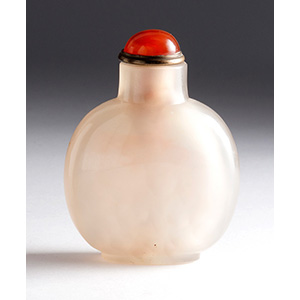 White jade snuff bottle;
XX Century; 6 cm; 


