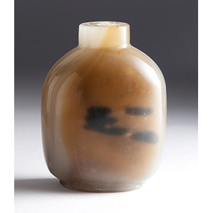 Chalcedony snuff bottle;
XX Century; 6,6 cm; ... 