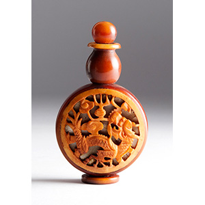 Carved wood and horn snuff bottle;
XX ... 