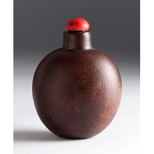 Yixing snuff bottle;
XX Century; 5,3 cm; 

