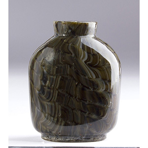 Coloured glass snuff bottle;
XIX Century; 5 ... 