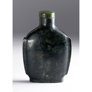Hardstone snuff bottle;
XX Century; 6,3 cm; ... 