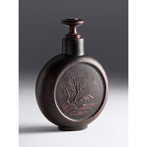 Yixing snuff bottle;
XX Century; 7 cm; 

