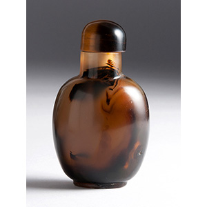 Chalcedony snuff bottle;
XX Century; 5 cm; 

