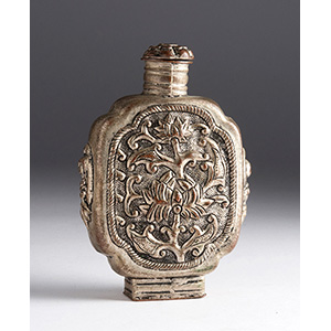 Metal snuff bottle;
XX Century; 8 cm; 

