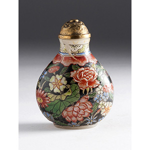 Painted glass snuff bottle;
XX Century; 5,3 ... 