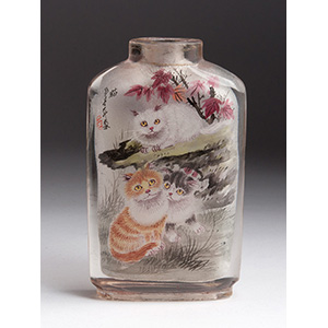 An inside painted glass snuff bottle;
XX ... 