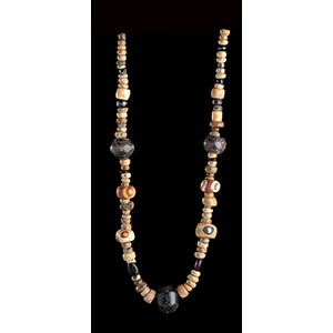 A GLASS AND STONE BEADS NECKLACE WITH ... 