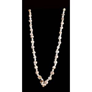 A CALCIFIED STONE BEADS NECKLACE59 ... 