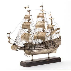 Silver model of ship HMS ROYAL - ... 