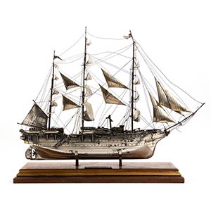 Silver model of ship AMERIGO VESPUCCI - ... 