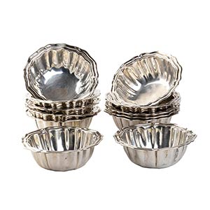 A set of 12 solid silver bowls - ... 