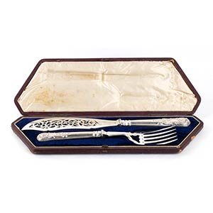 Victorian sterling silver fish knife and ... 