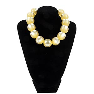 VALENTINO RESIN PEARLS NECKLACE Late 90s  ... 
