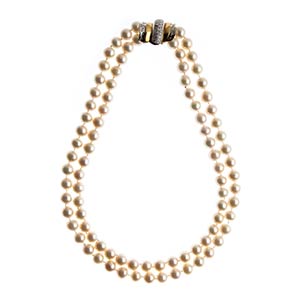 CULTURED PEARLS NECKLACENecklace composed by ... 