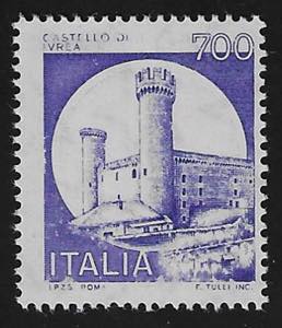 1980/92 Castelli L.700 viola, francobollo ... 