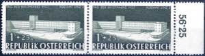 1957, Tag der Briefmarke mit Plattenfehler ... 