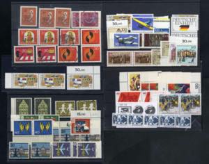1960-1980, Lot von 45 Frei- und Sondermarken ... 