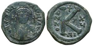 Justinian I. 527-565. Æ  Half  Follis