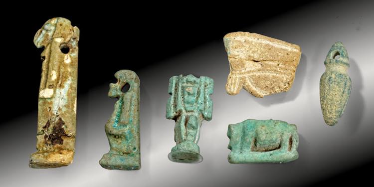 AEGYPTIACA   Lot von 7 Amuletten. ... 