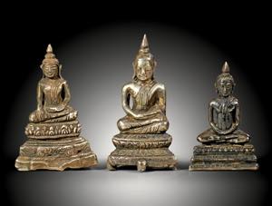 Lot von 3 sitzenden Statuen des Buddha ... 