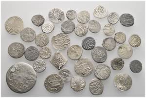 LOTS  o.J. Orientalen. 38 Silbermünzen des ... 