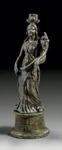 OBJEKTE AUS METALL    Isis-Fortuna-Statuette ... 