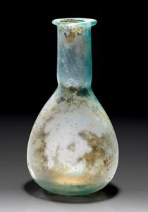 Flasche. Leicht grünliches Glas. ... 