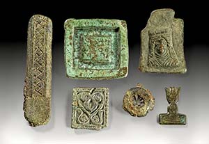 Lot aus 7 antiken Bronzeobjekten, darunter ... 